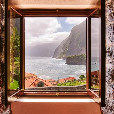 Sunny A & B By Amazing Madeira Vakantiehuis Seixal (Madeira)