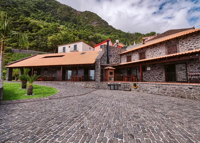 Sunny A & B By Amazing Madeira * Seixal (Madeira)