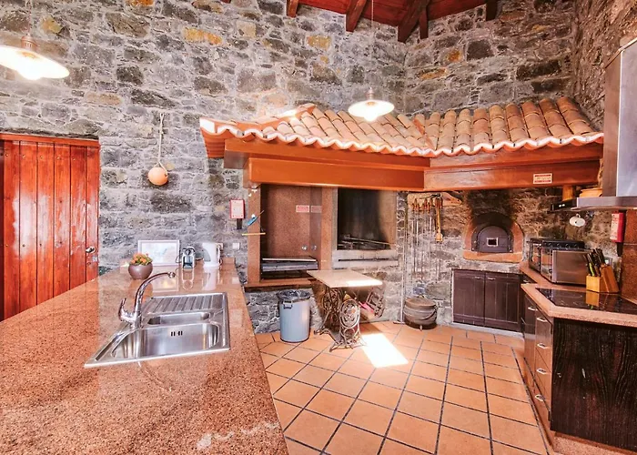 Sunny A & B By Amazing Madeira Seixal (Madeira)